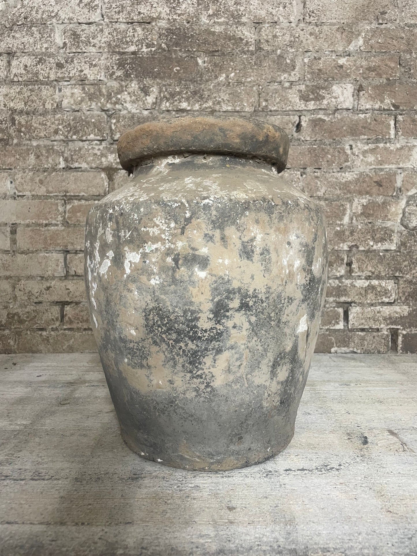 Handgemaakte Indiase aardewerk kruik