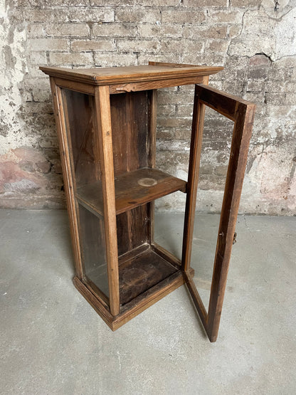 Oude vitrine