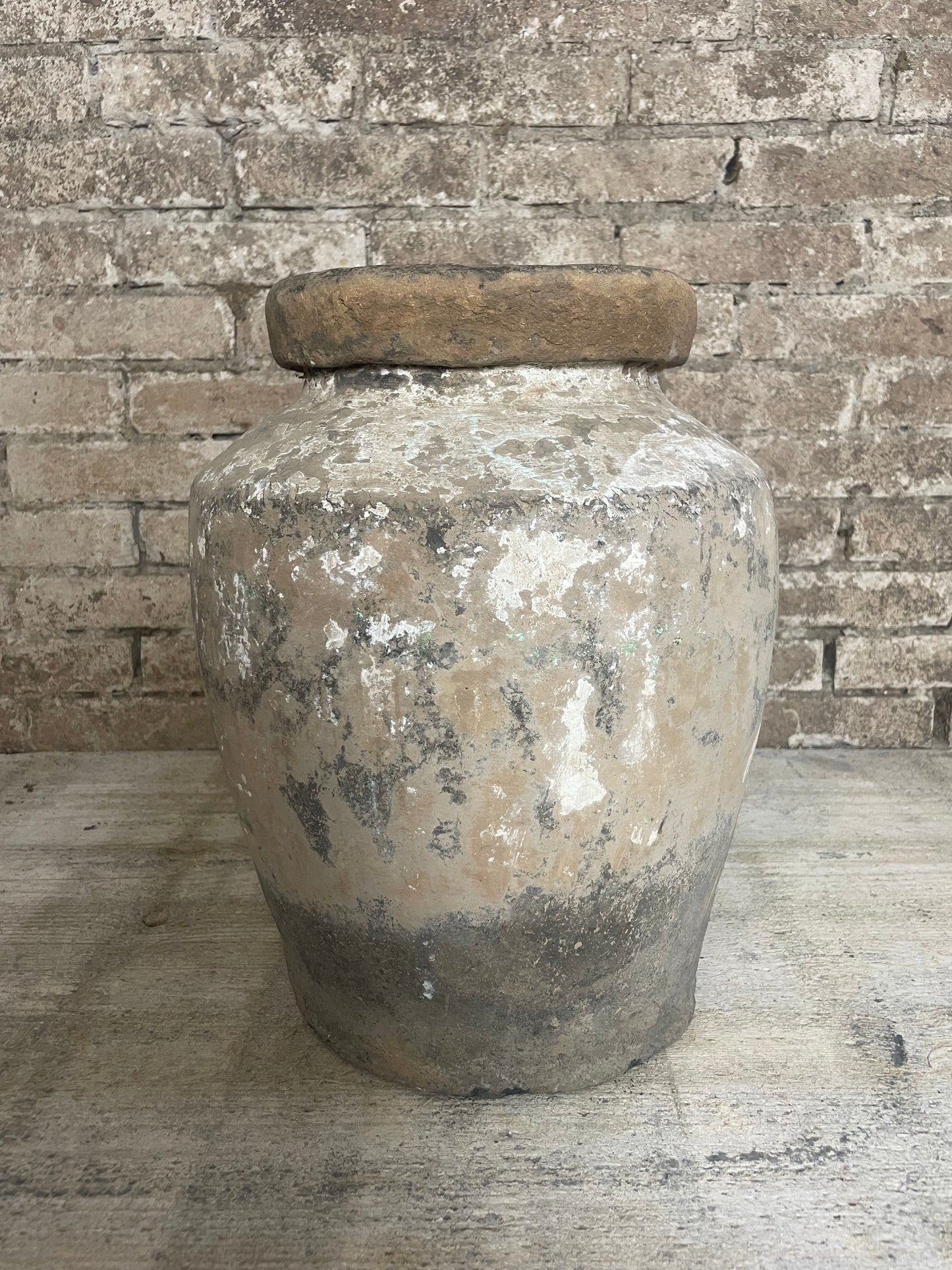 Handgemaakte Indiase aardewerk kruik