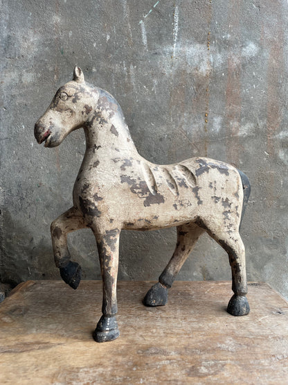 Oud houten paard